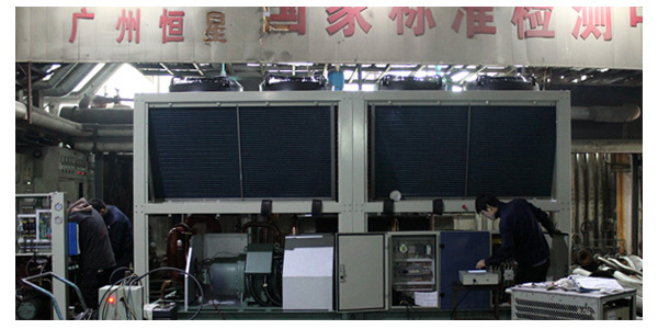 風(fēng)冷螺桿冷水機組多項措施保護，運行可靠