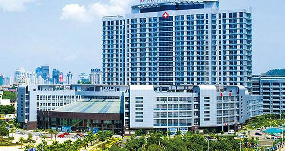 空調(diào)供暖熱水機組適用于學校、醫(yī)院，可降低全年綜合成本